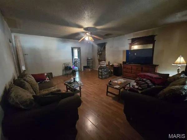 359 W Hayes ST, Lebanon, MO 65536