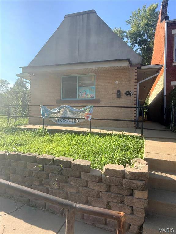 1429 Farrar ST, St Louis, MO 63107