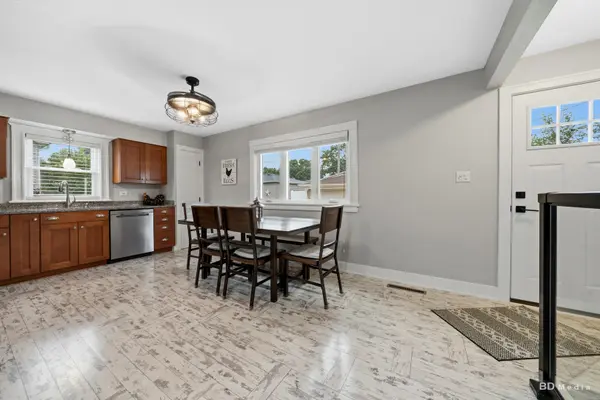 5806 Rob Roy DR, Oak Forest, IL 60452