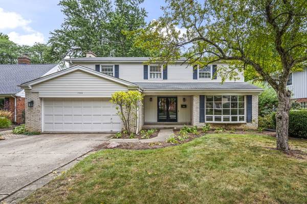 705 S Kennicott AVE, Arlington Heights, IL 60005
