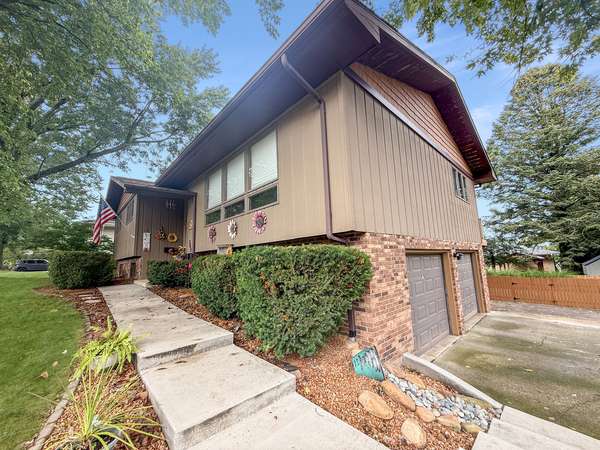 365 Highland DR, Rantoul, IL 61866