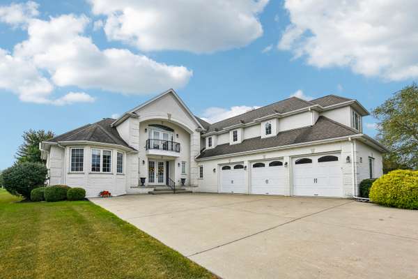 3545 W Nettle Creek DR, Morris, IL 60450