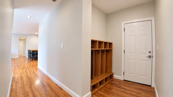 6005 N Kimball AVE #2A, Chicago, IL 60659