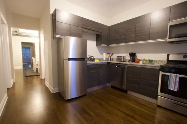 3249 W Wilson AVE #2, Chicago, IL 60625