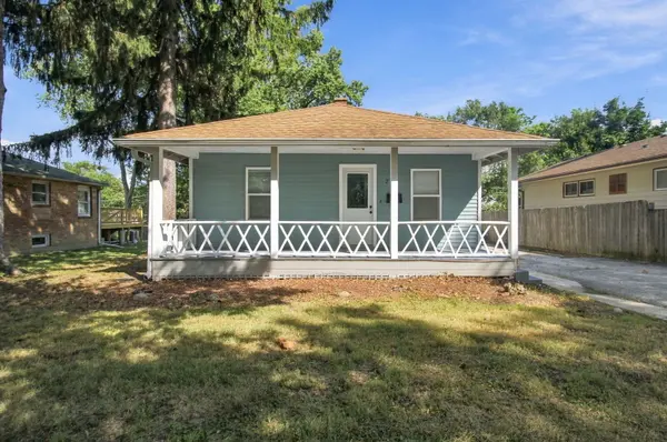 217 N Warwick AVE, Westmont, IL 60559