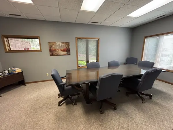 2444 E KIMBERLY RD, Davenport, IA 52807