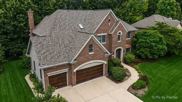 1105 Thoroughbred CIR, St. Charles, IL 60174