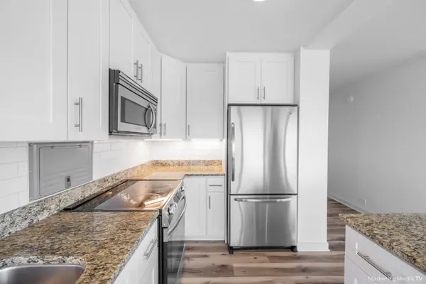 3900 N Lake Shore DR #9K, Chicago, IL 60613
