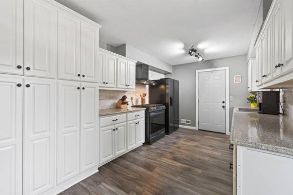 8305 69th ST S, Cottage Grove, MN 55016
