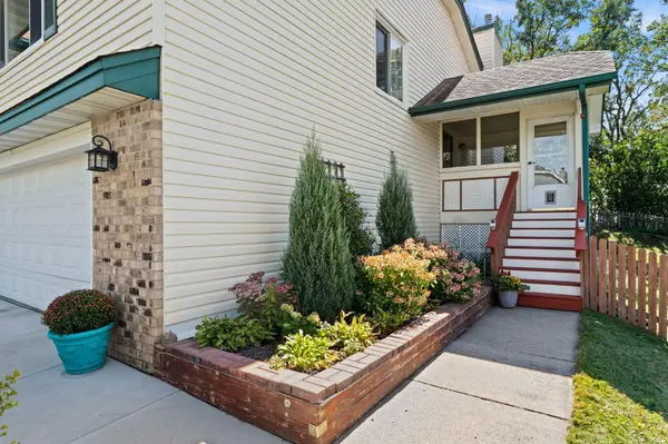 7455 Scot TER, Eden Prairie, MN 55346