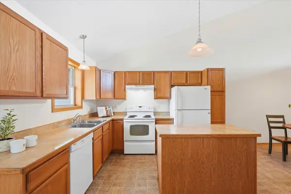 1728 Redhead AVE, Baldwin, WI 54002