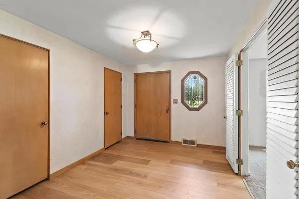 197 PINE ST, Clintonville, WI 54929