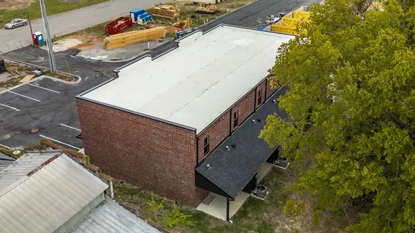 903 S Main St, Springfield, TN 37172