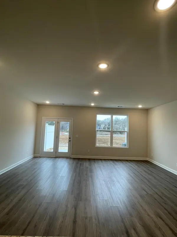 120 Fister Dr, Lebanon, TN 37090
