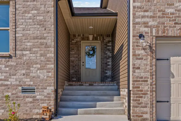 862 Burley Barn Rd, Clarksville, TN 37042