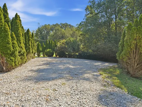 131 Bluff Dr, Winchester, TN 37398