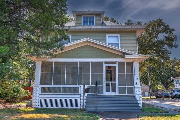 507 W 9th, Winfield, KS 67156
