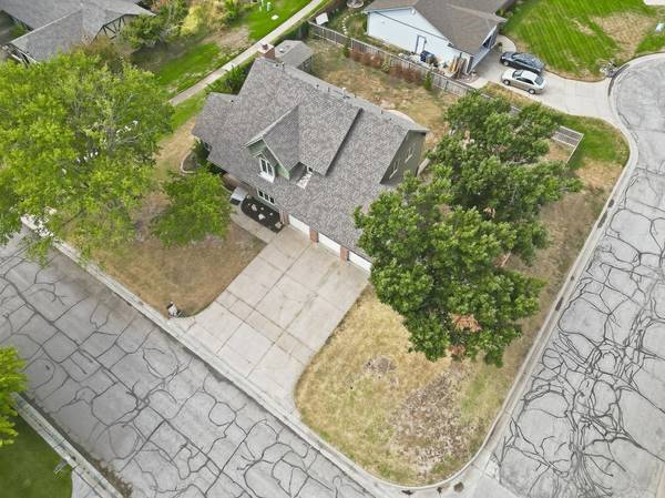 1701 N Amarado, Wichita, KS 67212