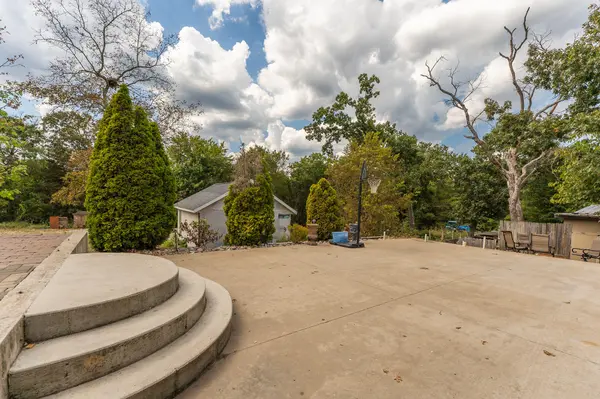 4155 Oakwood Road, Merriam Woods, MO 65740