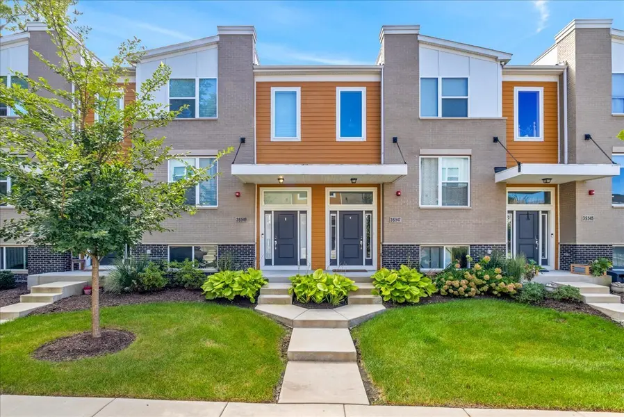 3s547 Everton DR, Warrenville, IL 60555