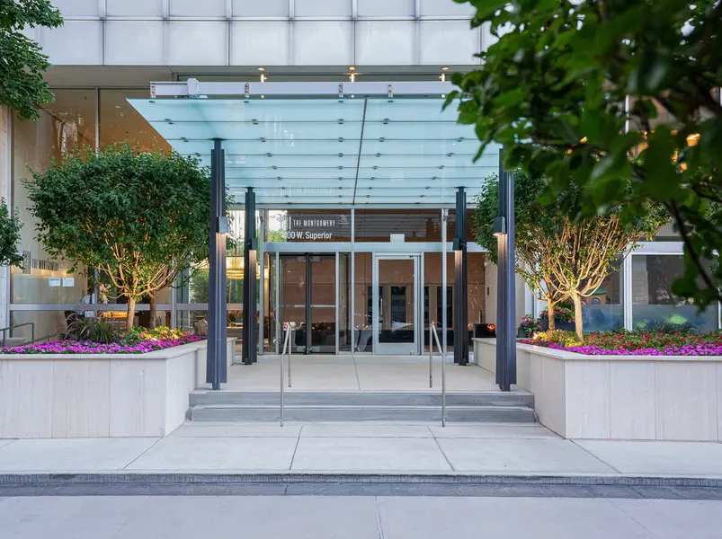 500 W Superior ST #2401, Chicago, IL 60654