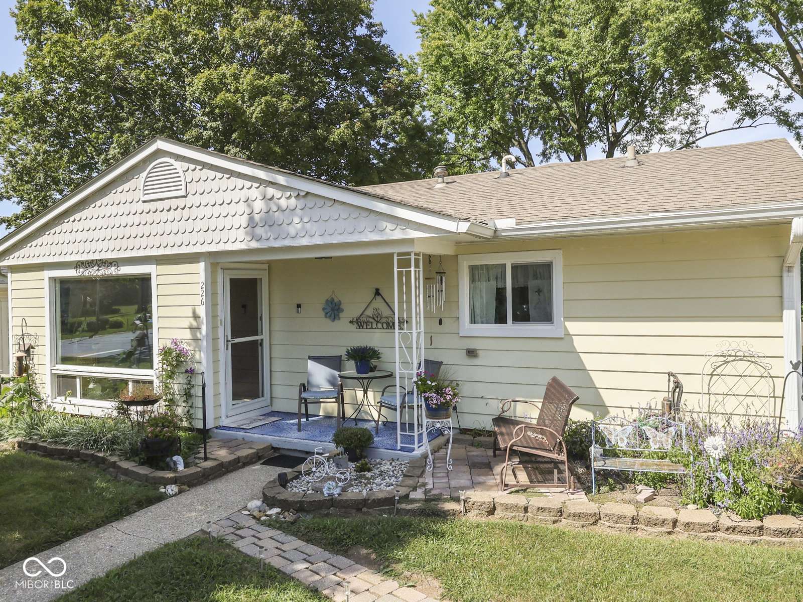 226 W Harriman AVE, Bargersville, IN 46106