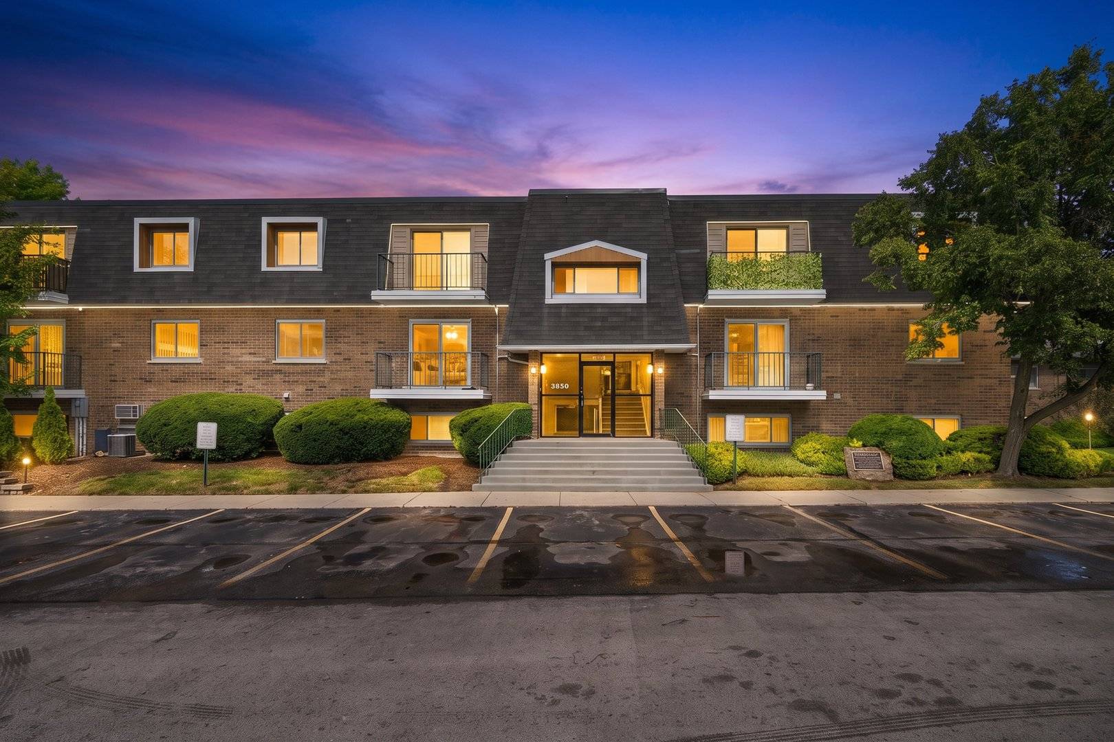 3850 S Parkway DR #1G, Northbrook, IL 60062