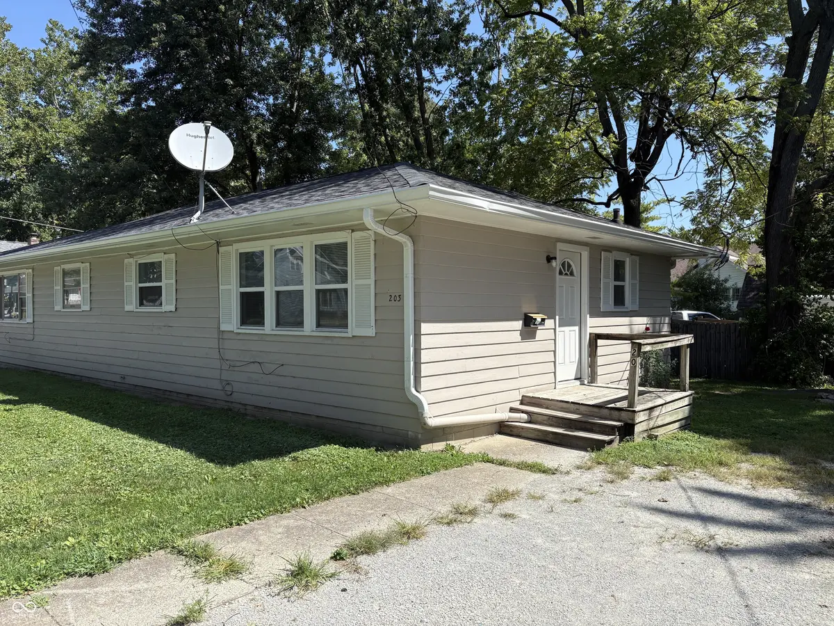 203 S Starter ST, Cumberland, IN 46229