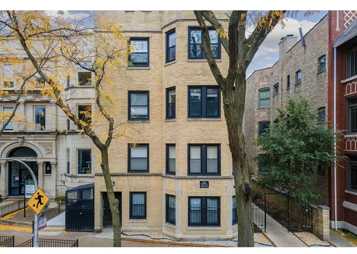 648.5 W Roscoe ST #2N, Chicago, IL 60657