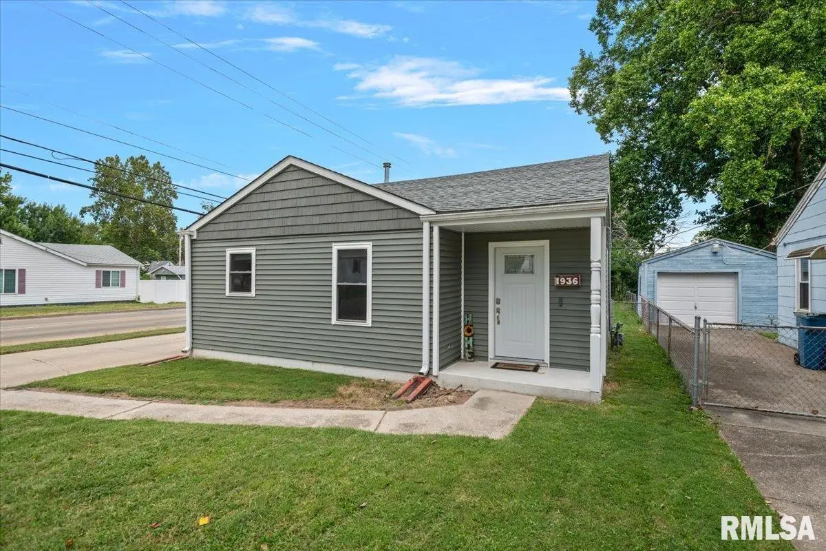 1936 N 21ST ST, Springfield, IL 62702