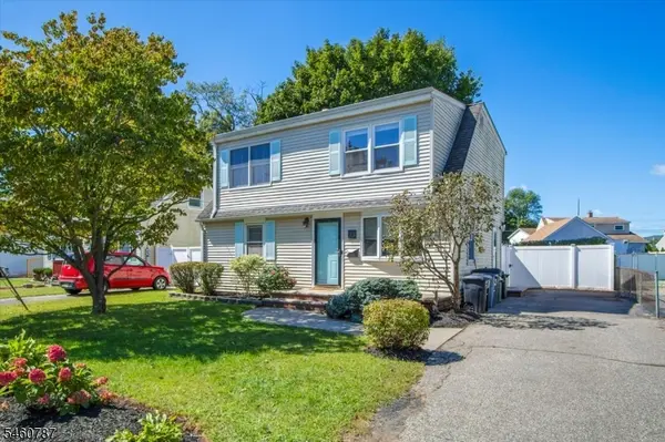 73 Burnside Pl, Wanaque Boro, NJ 07420