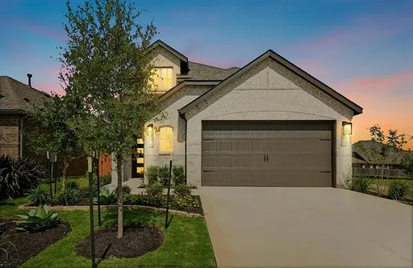 200 Bay Breeze DR, Kyle, TX 78640