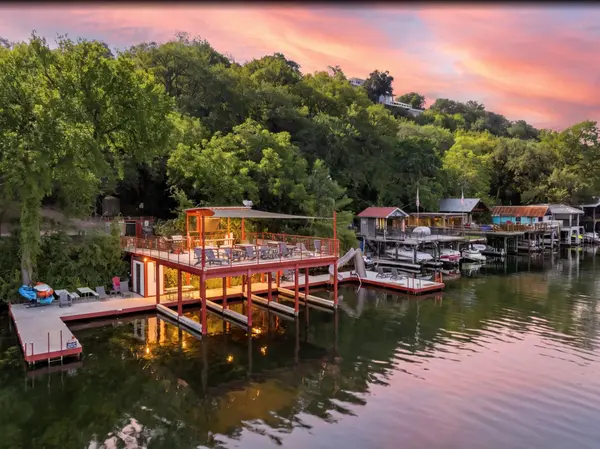 6604 Liveoak DR, Austin, TX 78746