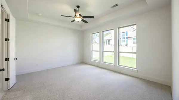 512 Summer Place LN, Georgetown, TX 78628