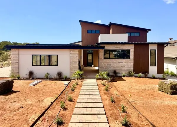 100 Nattie Woods, Horseshoe Bay, TX 78657