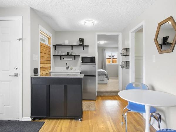 822 Geneva, Aurora, CO 80010