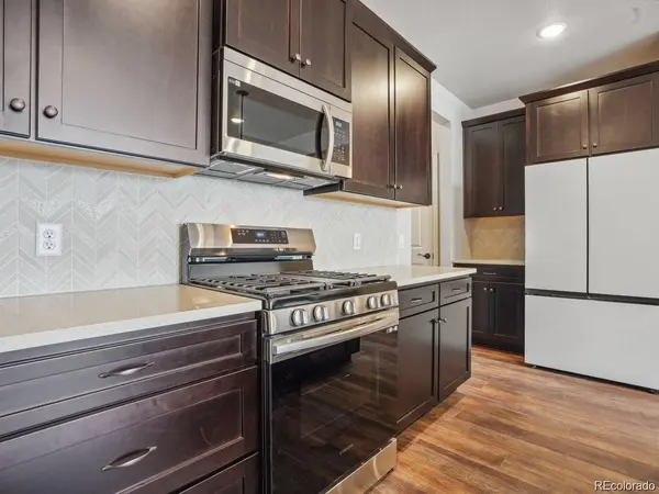 6153 N Ceylon #10-207, Denver, CO 80249