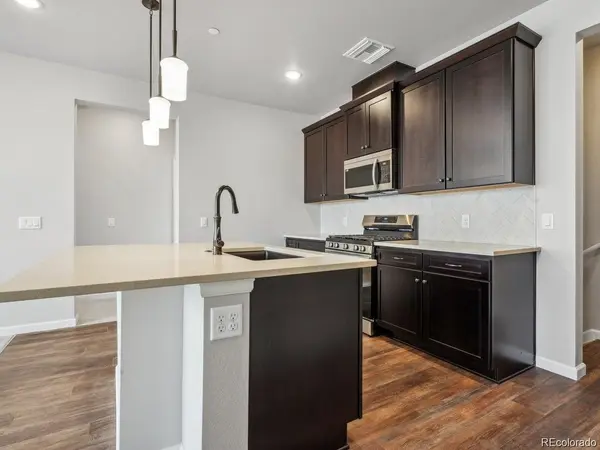 6153 N Ceylon #10-207, Denver, CO 80249