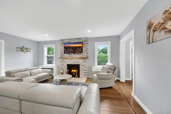 210 Rumsey RD, Yonkers, NY 10705