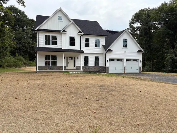 4 Rosewood Lane, Salisbury Mills, NY 12553