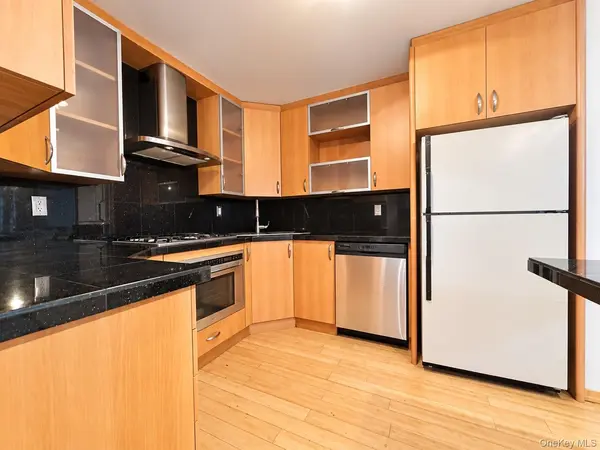 63-25B Bourton #1B, Rego Park, NY 11374
