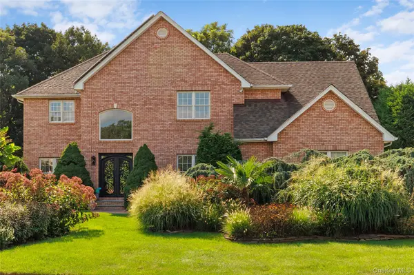 20 Millennium CT, Bohemia, NY 11716