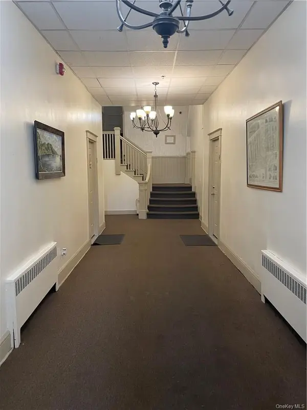 185 E Lake BLVD #C, Mahopac, NY 10541