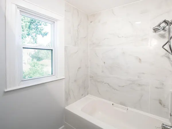 248-15 88 DR, Bellerose, NY 11426