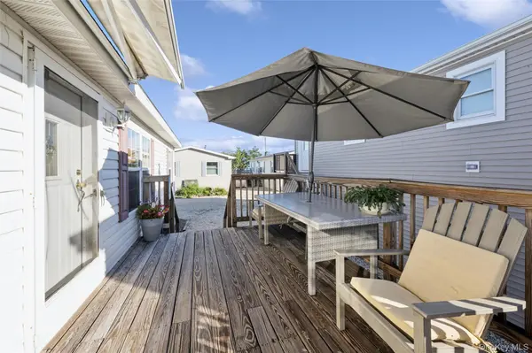 53 Crassen BLVD ##32 Harbor Rd., Amagansett, NY 11930