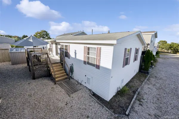 53 Crassen BLVD ##32 Harbor Rd., Amagansett, NY 11930