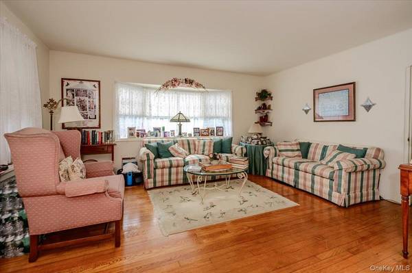 1170 Park ST, East Atlantic Beach, NY 11561
