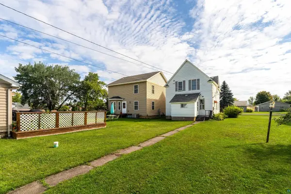 1805 Garfield Ave, Superior, WI 54880