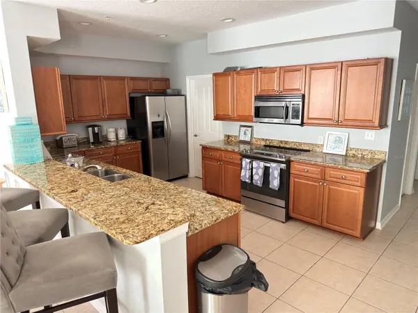 612 WELLS CT #202, Clearwater, FL 33756