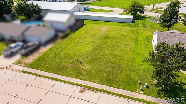 108 E Harrisonville DR, Valmeyer, IL 62295